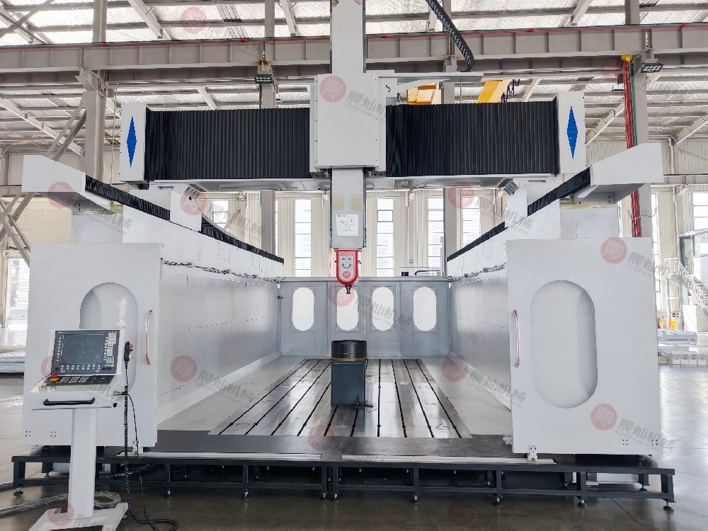 SG7035-5S五轴龙门加工中心_设备整体_航拍_正面近景_白天__实拍__横屏__TP07343.JPG